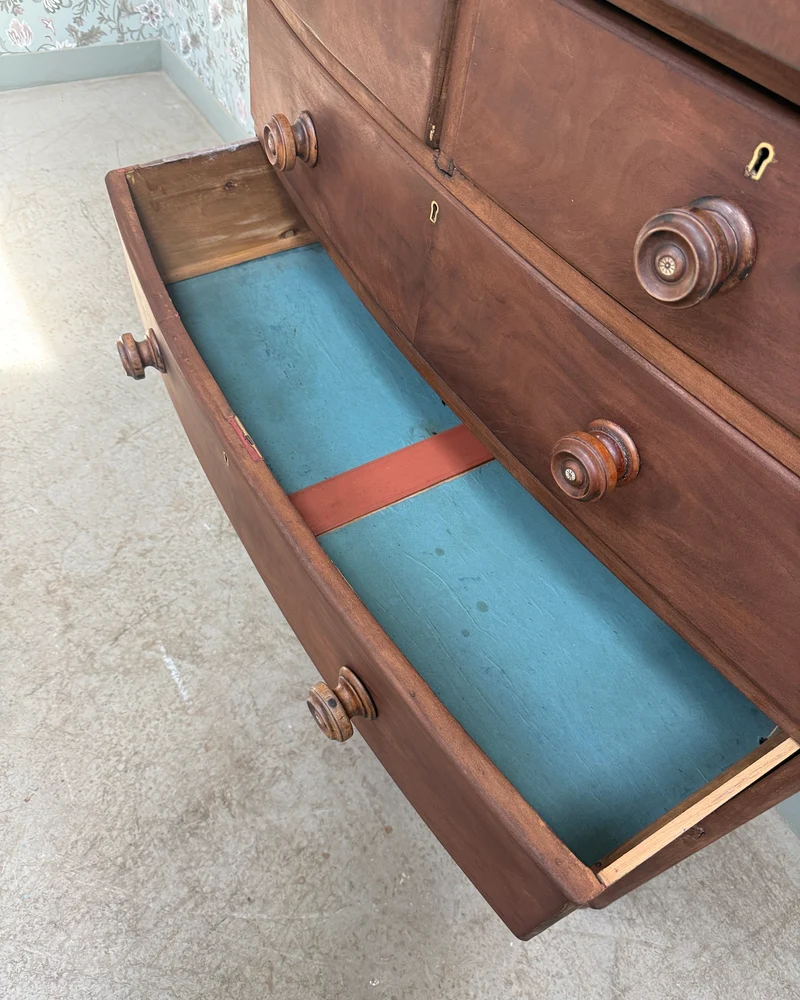 Grande commode anglaise ancienne