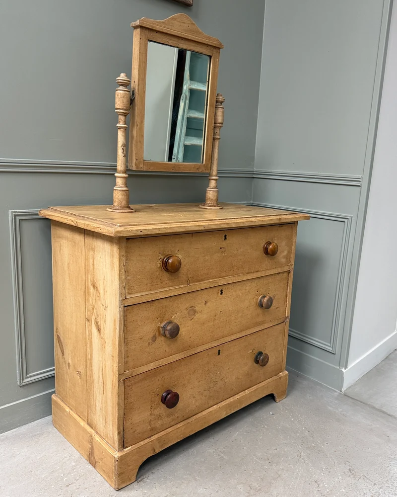 Commode anglaise coiffeuse en pin