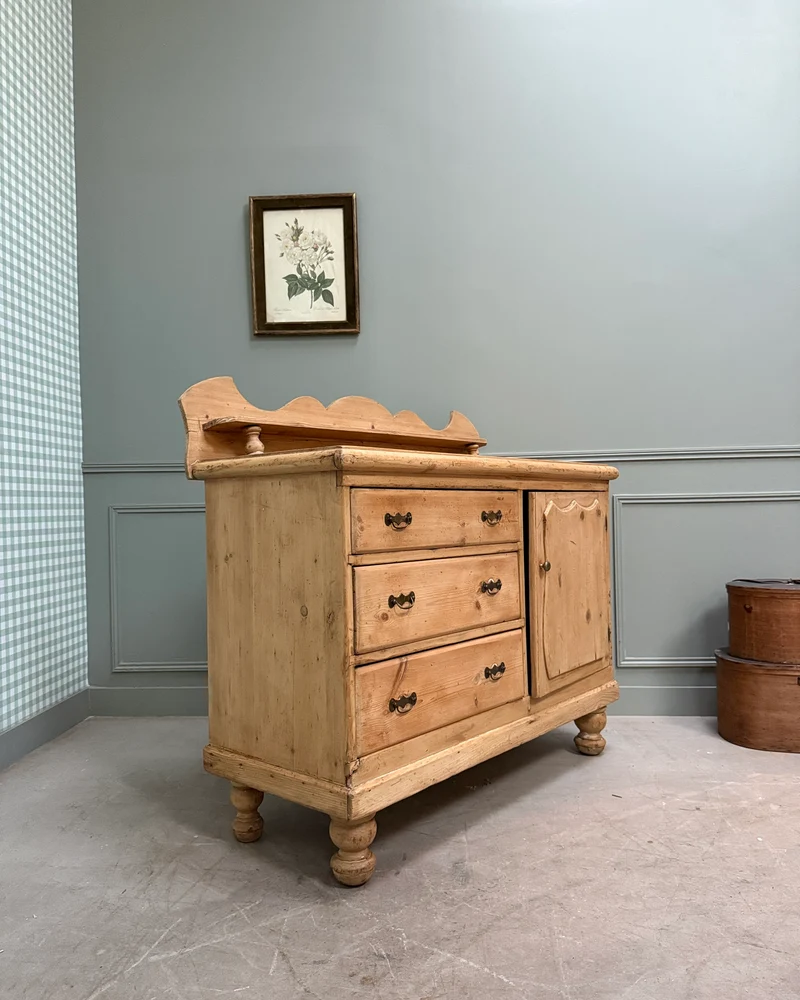 Grande commode anglaise en pin