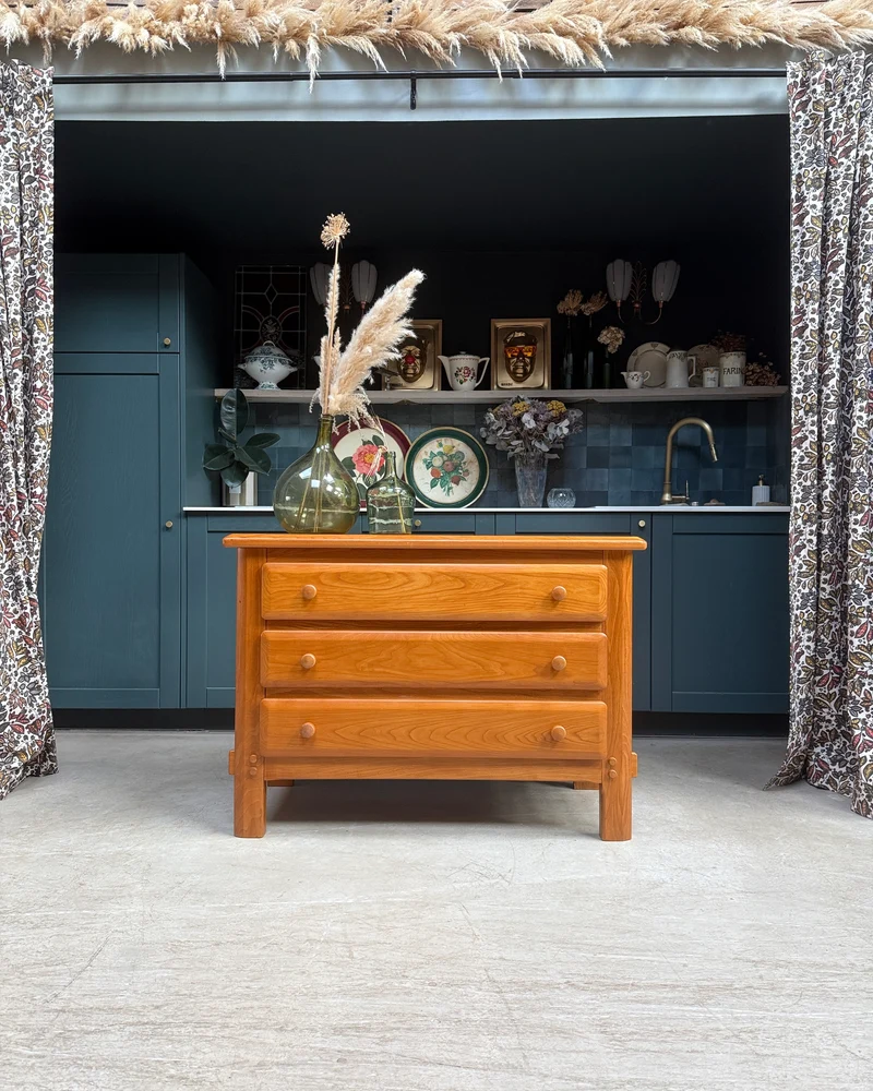 Commode vintage en orme massif