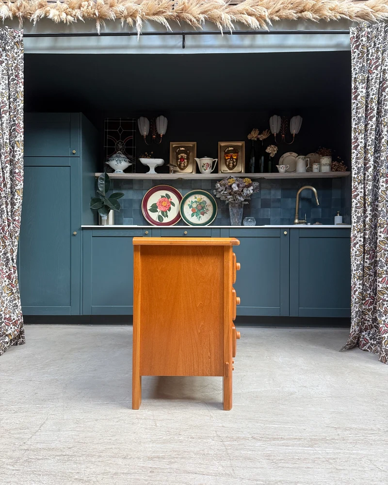 Commode vintage en orme massif