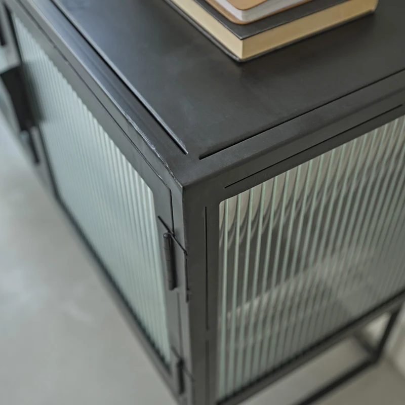 Buffet en métal et verre ondulé 120 cm