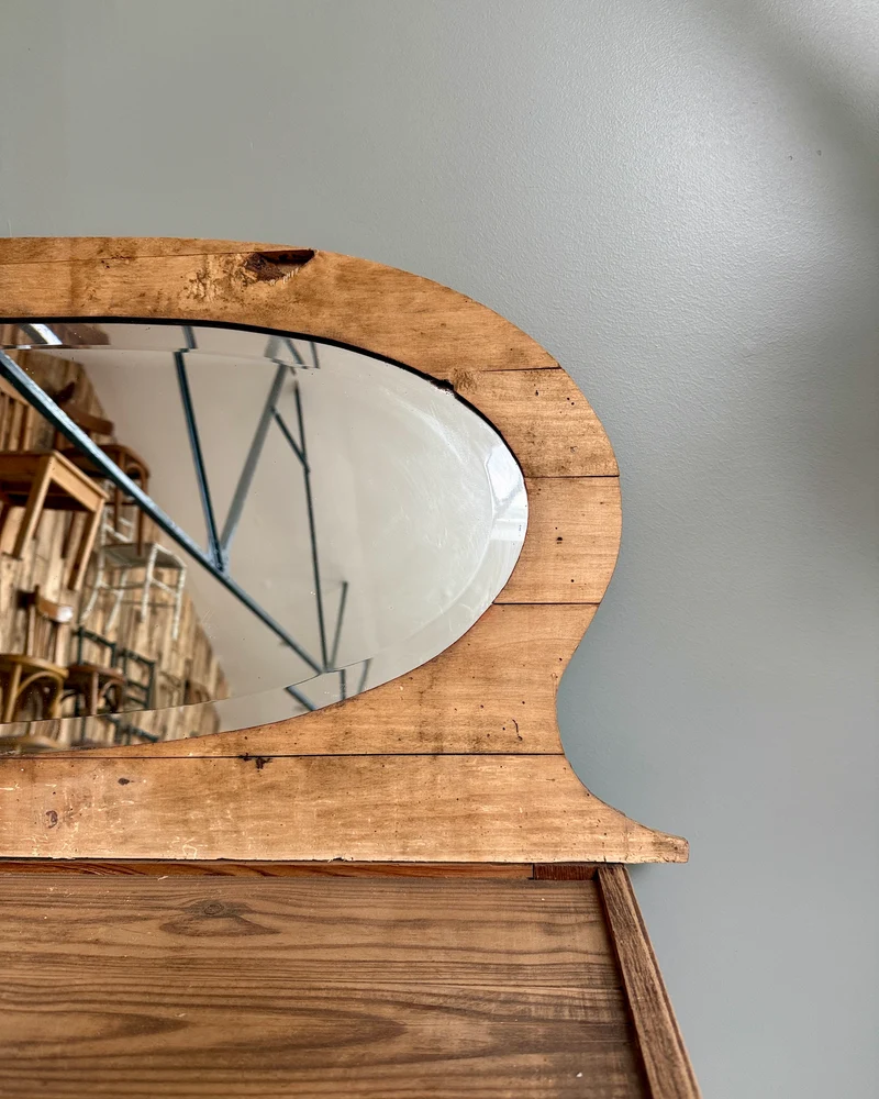 Miroir ovale de coiffeuse