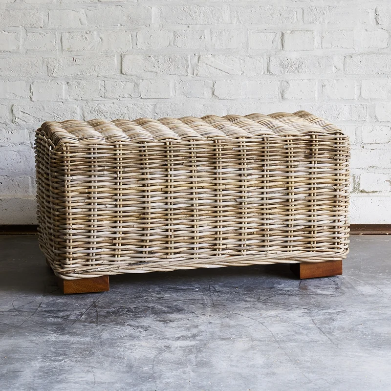 Table basse en kubu naturel