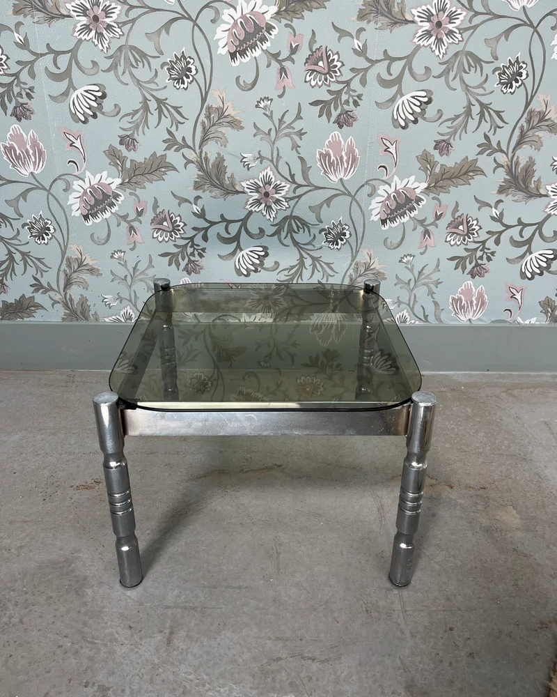 Table d’appoint 70s en métal et verre