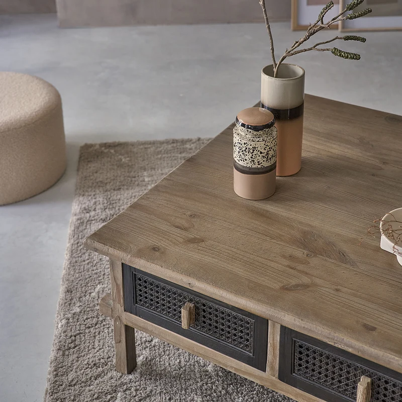 Table basse en bois recyclé massif 100 cm