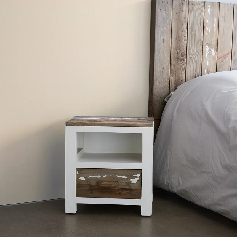 Table de chevet en bois recyclé massif 45 cm