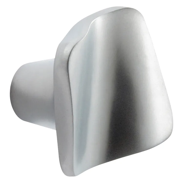 2 boutons de meuble Chelsea en zamak argent mat, l. 32 x P. 26 mm