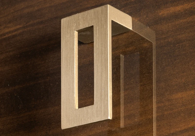 Table de chevet noyer laqué 2 tiroirs – Eva