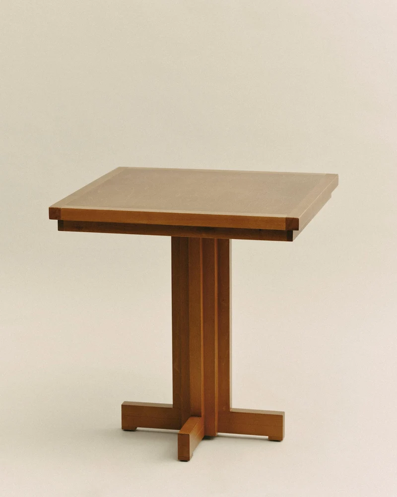 FRANKIE TABLE