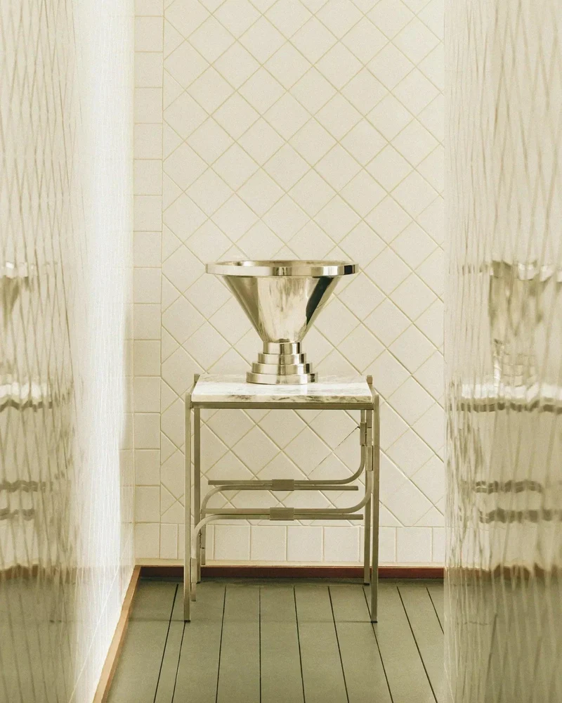 AXIS DISPLAY UNIT - ESTREMOZ MARBLE