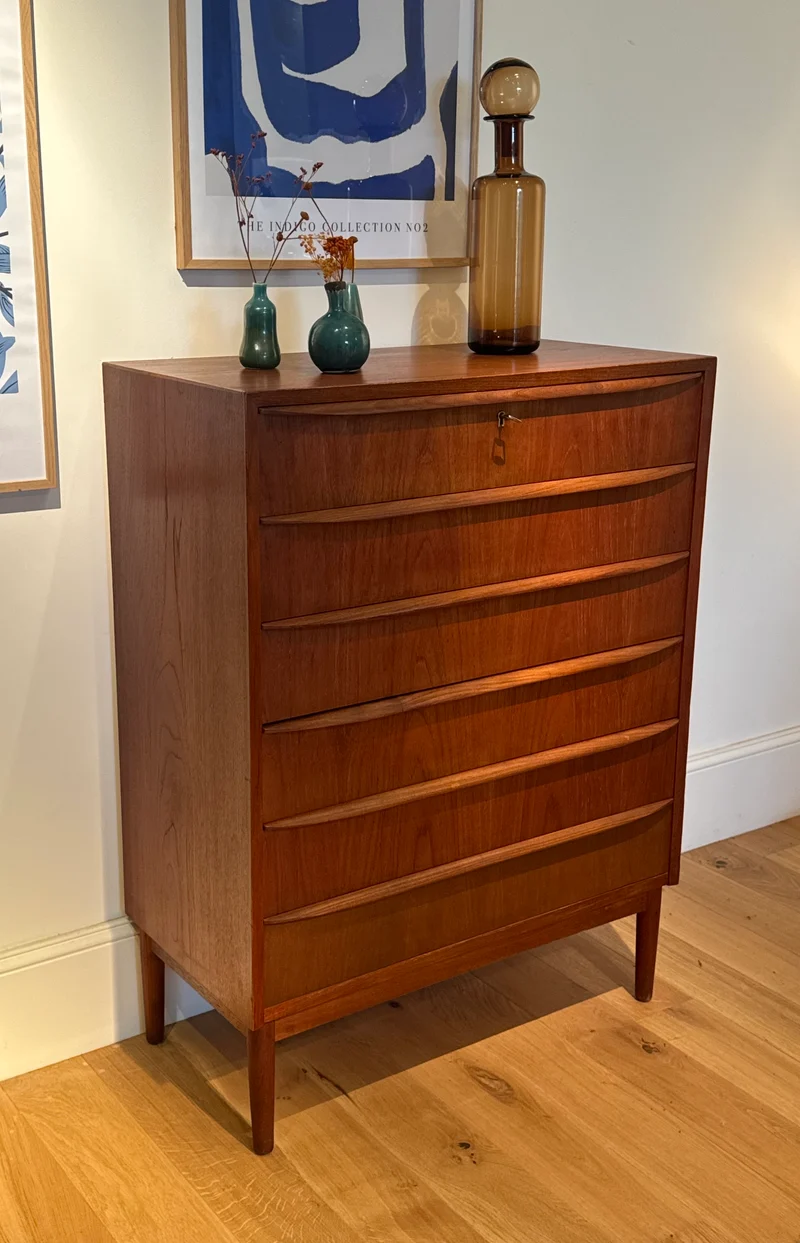 Commode haute scandinave vintage en teck "Mikkel"