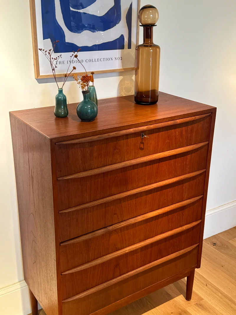 Commode haute scandinave vintage en teck "Mikkel"
