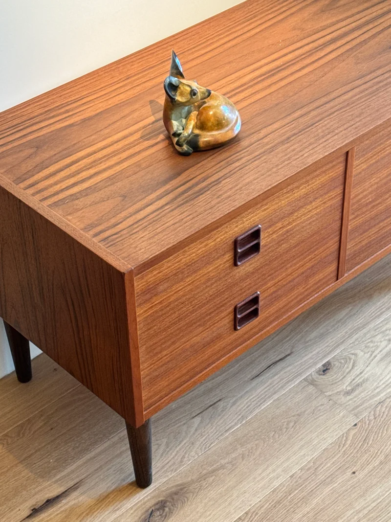 Commode scandinave basse / Meuble TV vintage « Brigitte »
