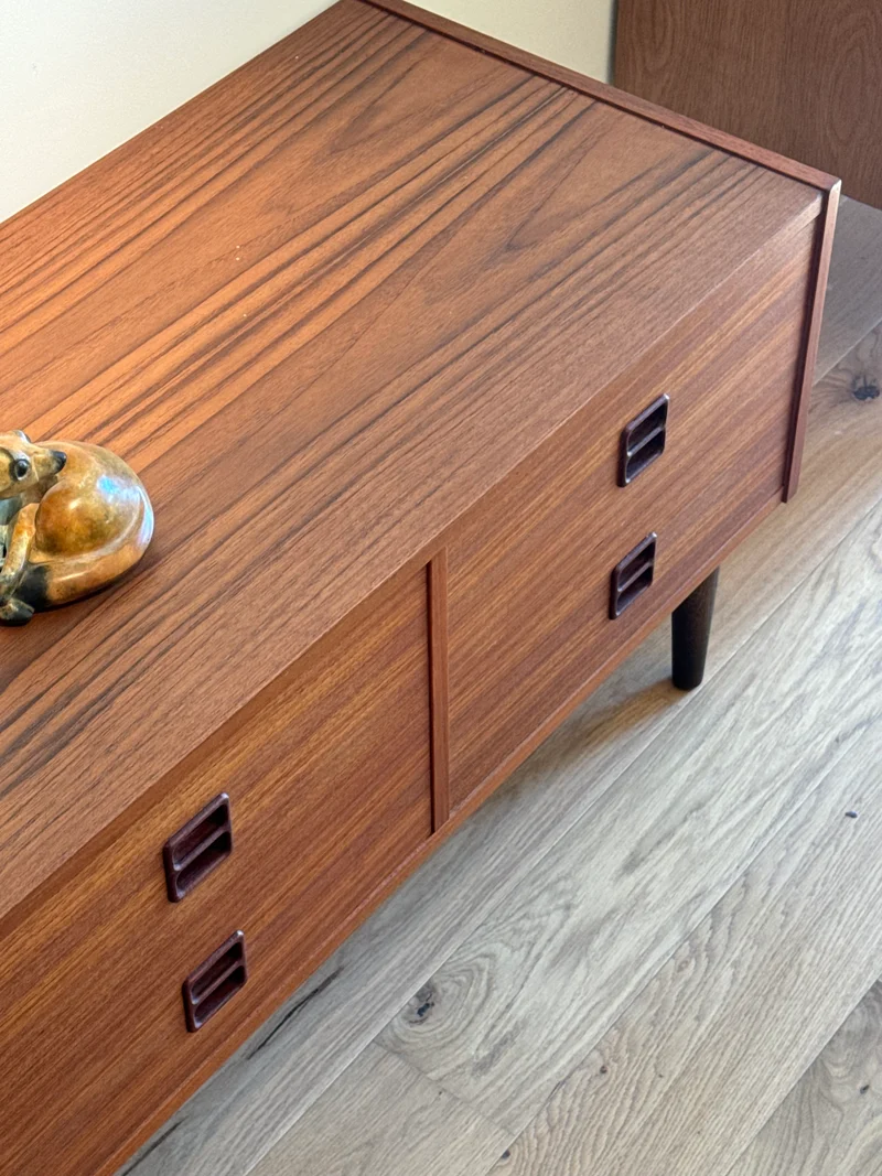 Commode scandinave basse / Meuble TV vintage « Brigitte »