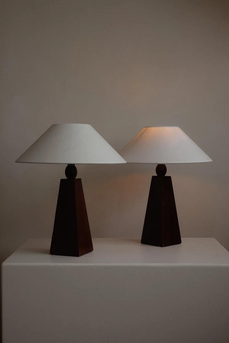 Vintage Timeless Wooden Table Lamp