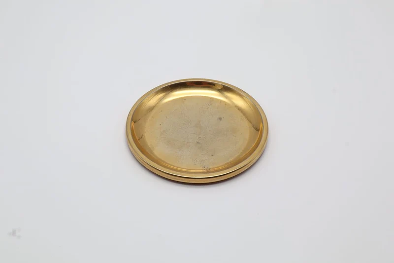 1970s Italian Vintage 'Pyramid' Vide-Poche in Lucite & Brass