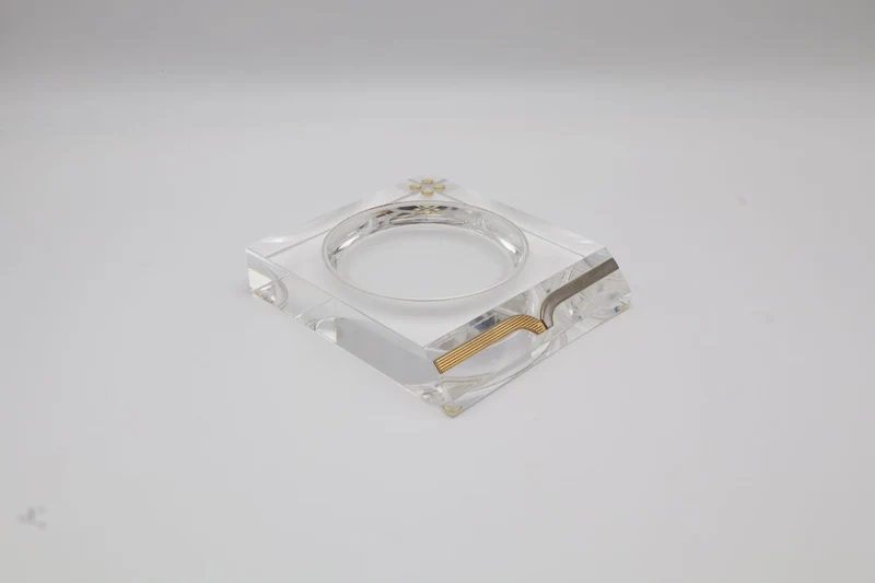 1970s Italian Vintage 'Pyramid' Vide-Poche in Lucite & Brass