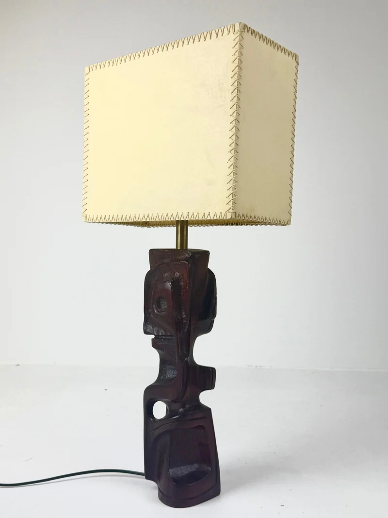 Vintage Hand-carved Wooden Sculptural Table Lamp by Gianni Pinna