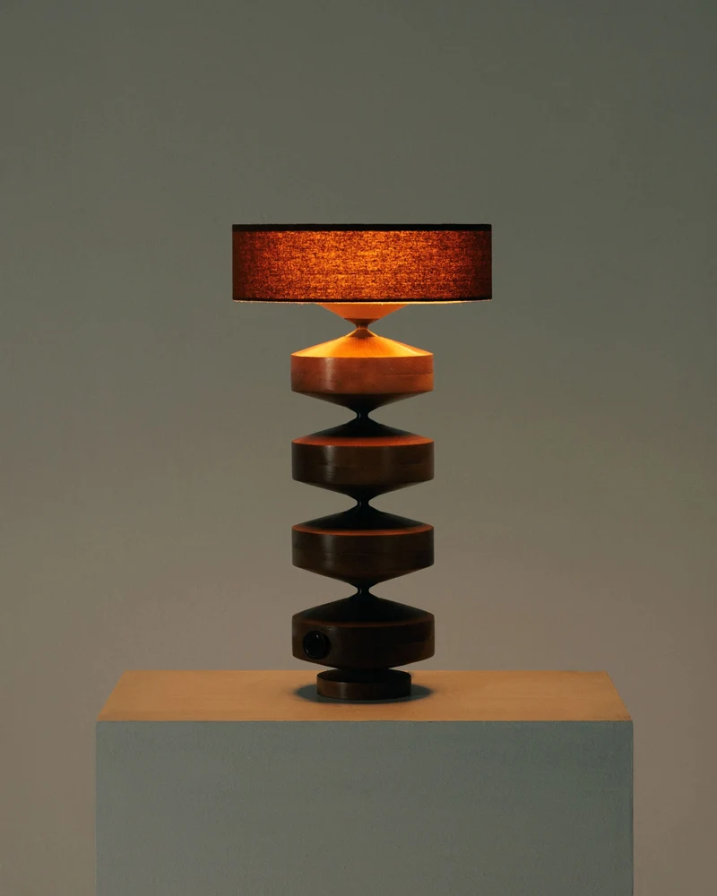 Hour Phila Table Lamp