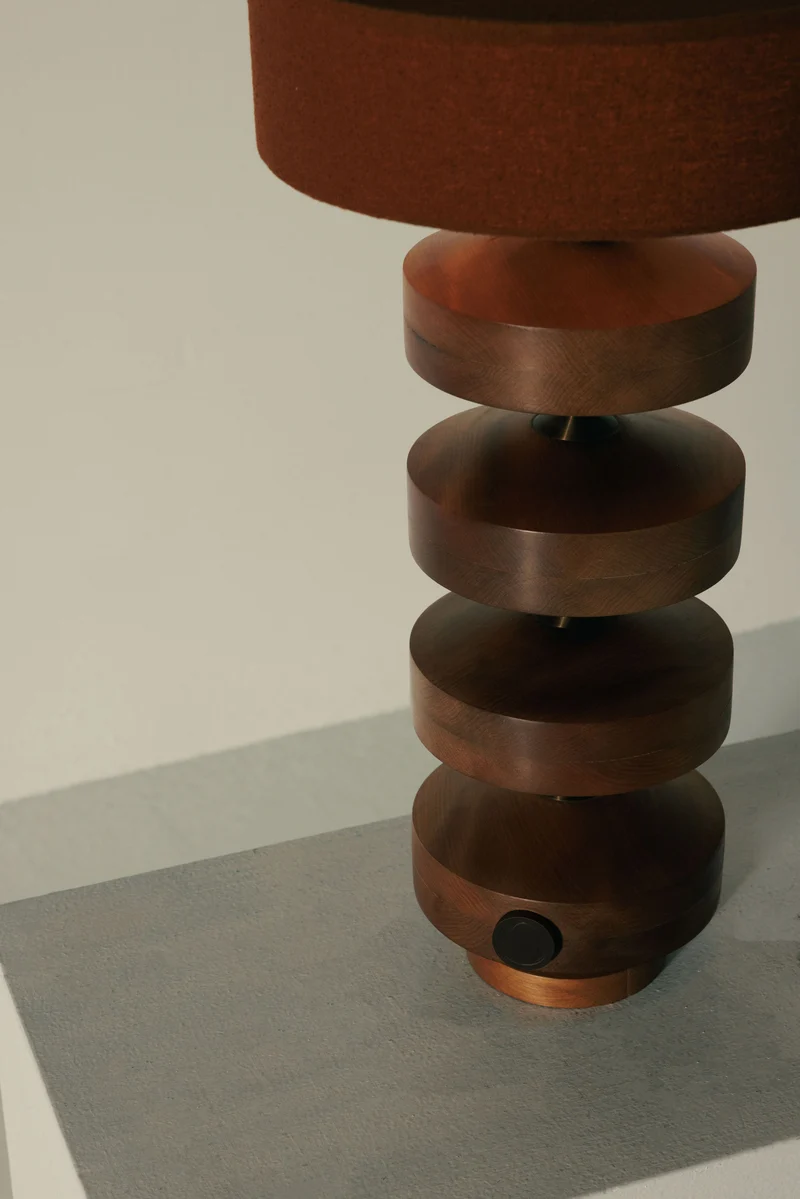 Hour Phila Table Lamp