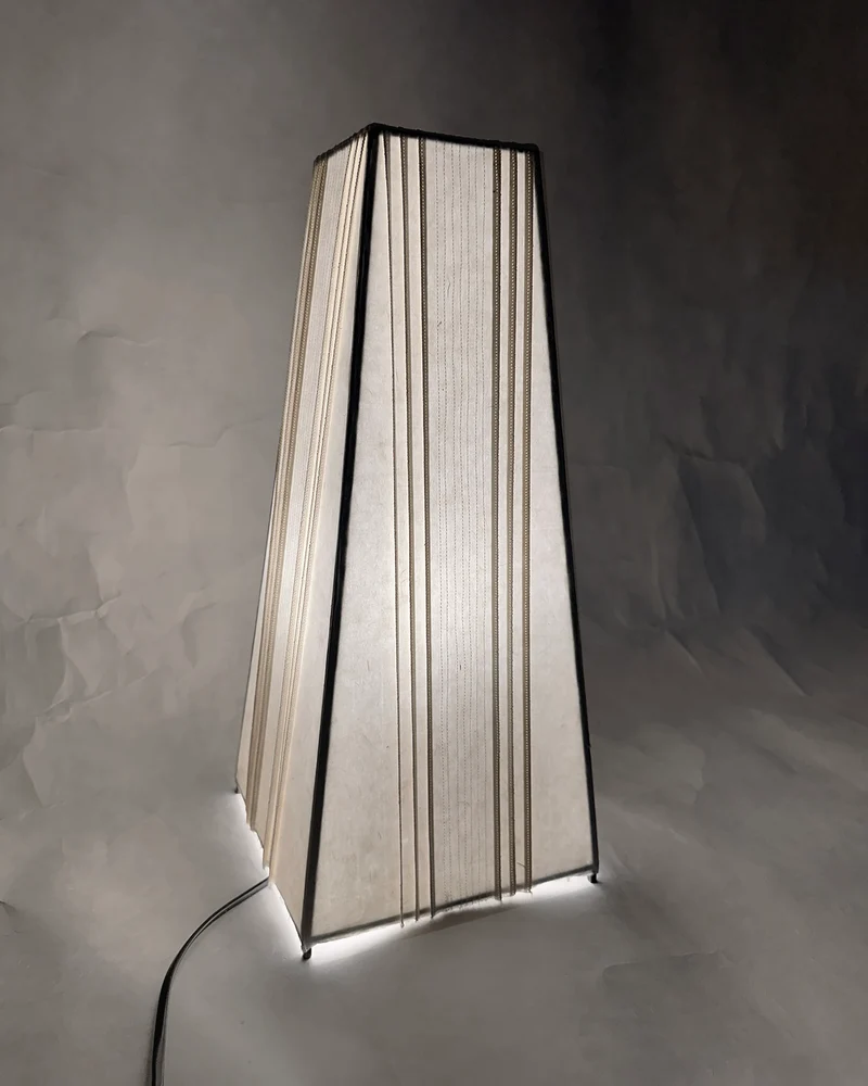 Biiit004 / Brass Table Lamp