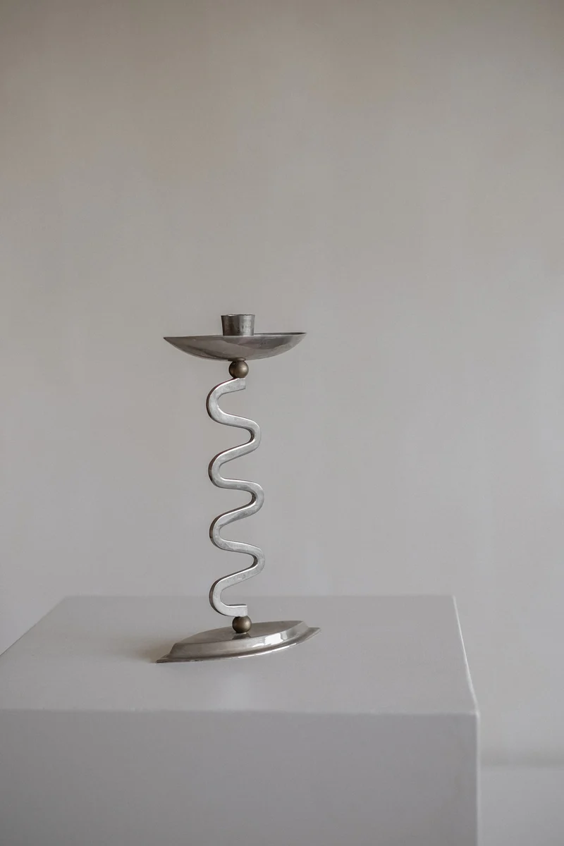 Curvy Candle Holder
