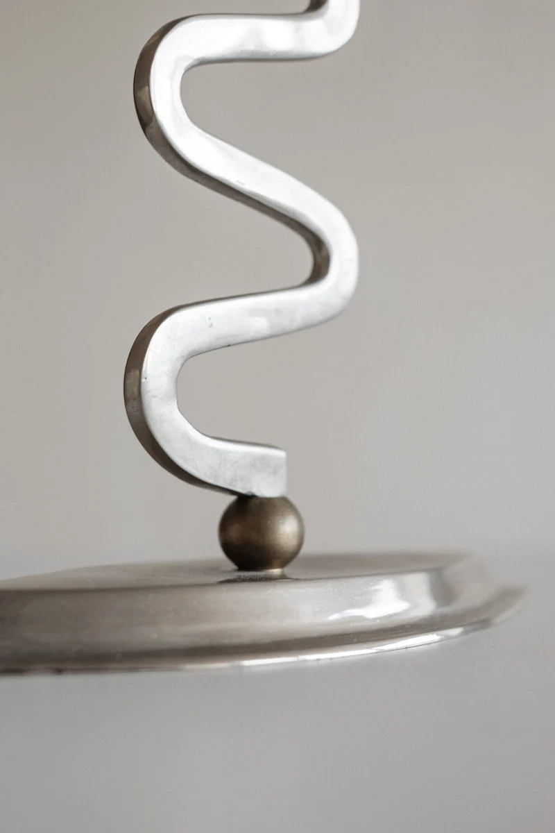 Curvy Candle Holder
