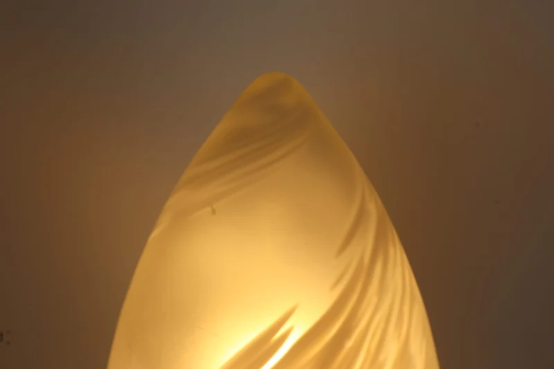 Mid-Century Vintage Murano Swirl Glass Egg Table Lamp – Italy, 1970s