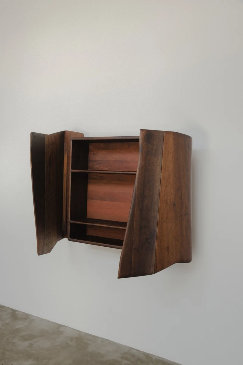'José' Bar Cabinet