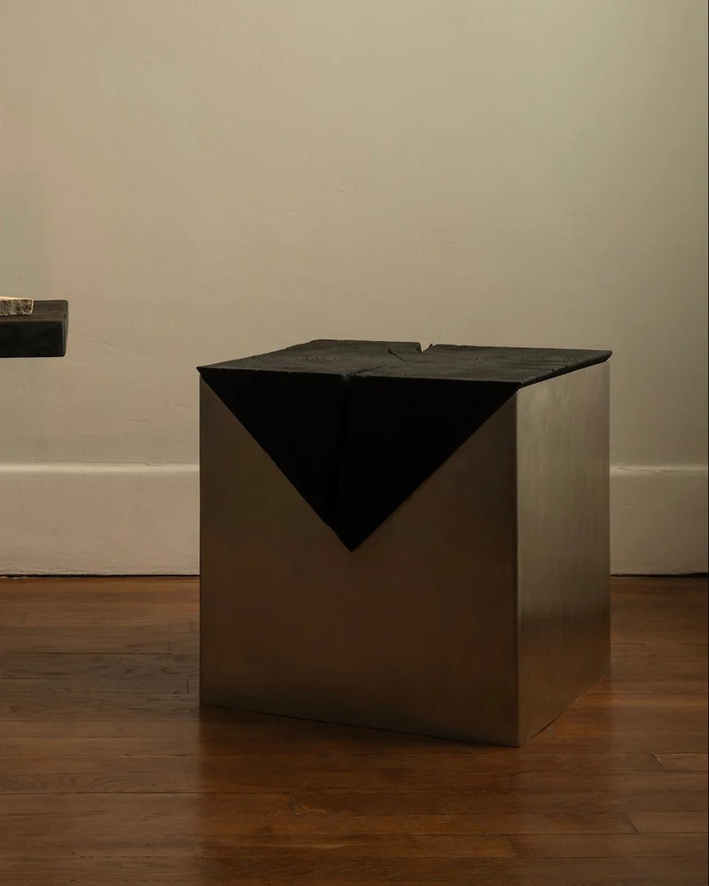 SIDE TABLE ( 07 )