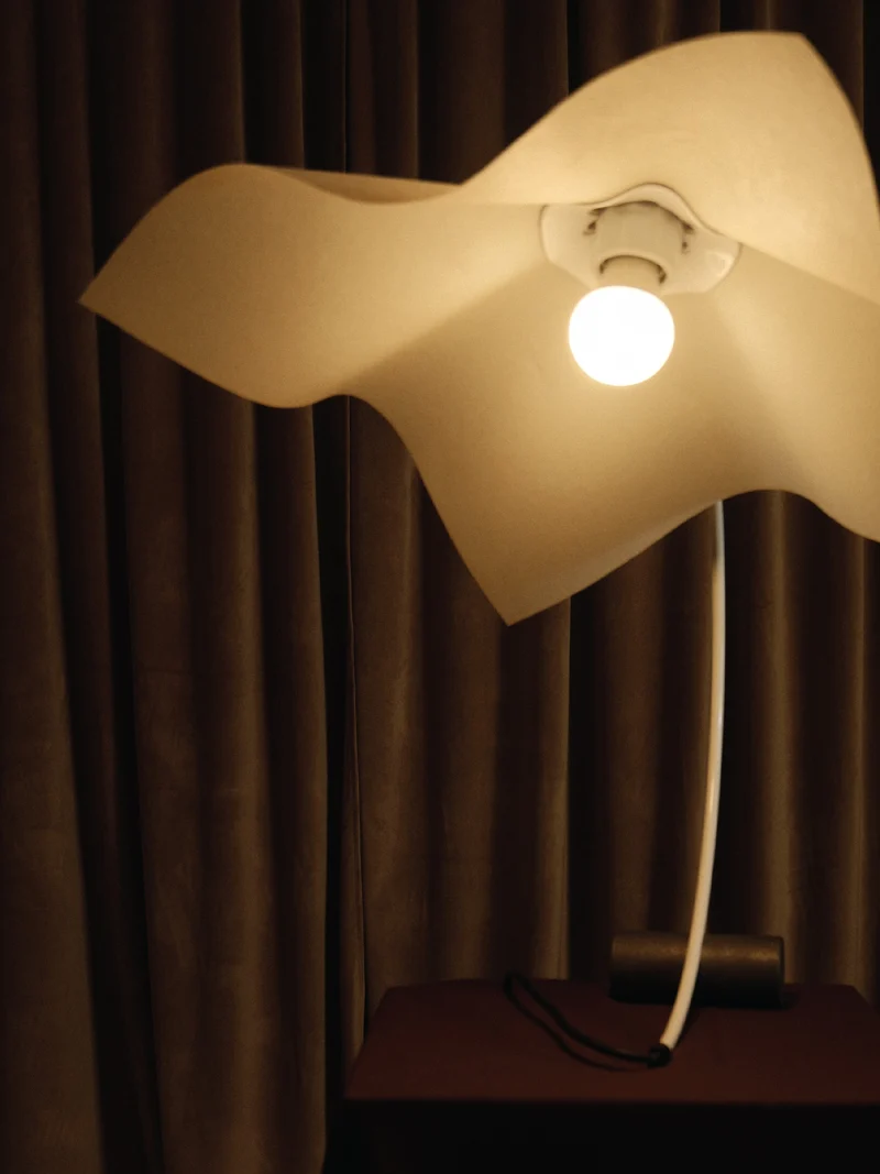 Vintage Artemide 'Area Curvea' Paper Table Lamp by Mario Bellini, 1970s