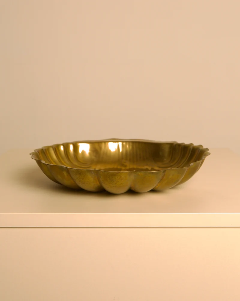 Large Brass Scallop Shell Catchall, Italy, 1960s