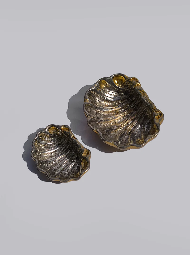 Duo of Brass Shell Vide Poches