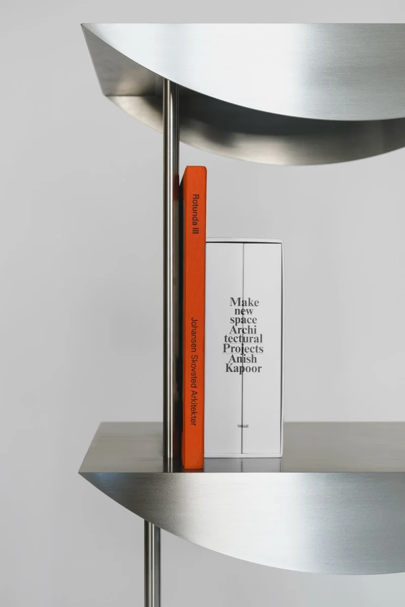 Etagère in Stainless Steel
