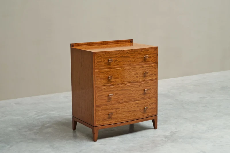 Art Deco Chest of Drawers in Maple, England 1930s