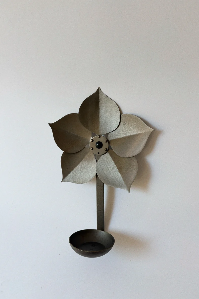 Metal Flower Wall Candleholder