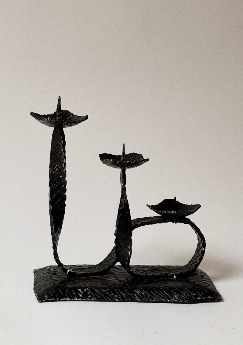 3 Arm Metal Ribbon Candlestick