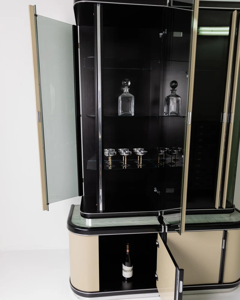 1950s Art Deco Bar Cabinet in Lacquered Wood