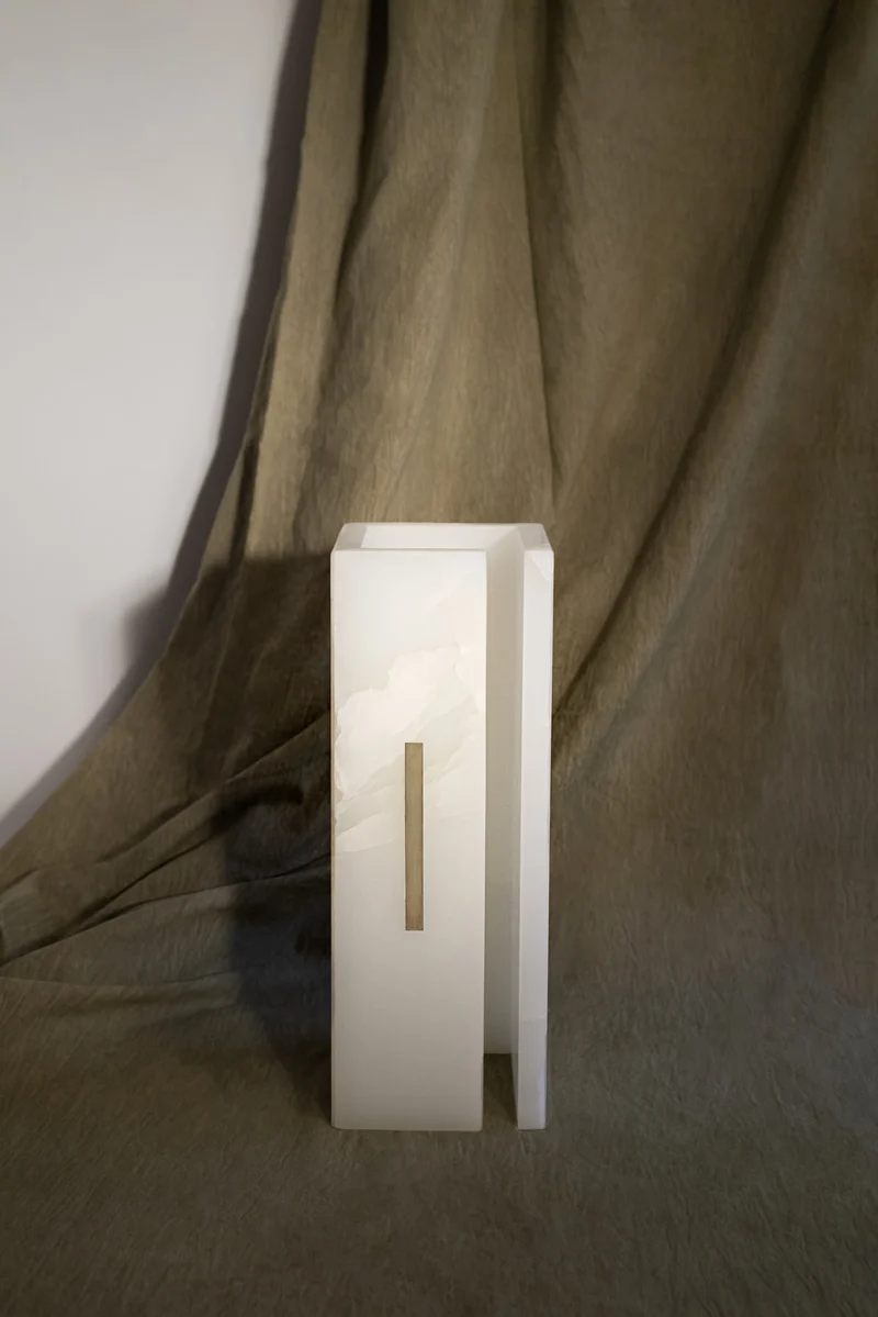 03C PURE WHITE ONIX Collectible Lighting in Stone and Onyx Table Lamp