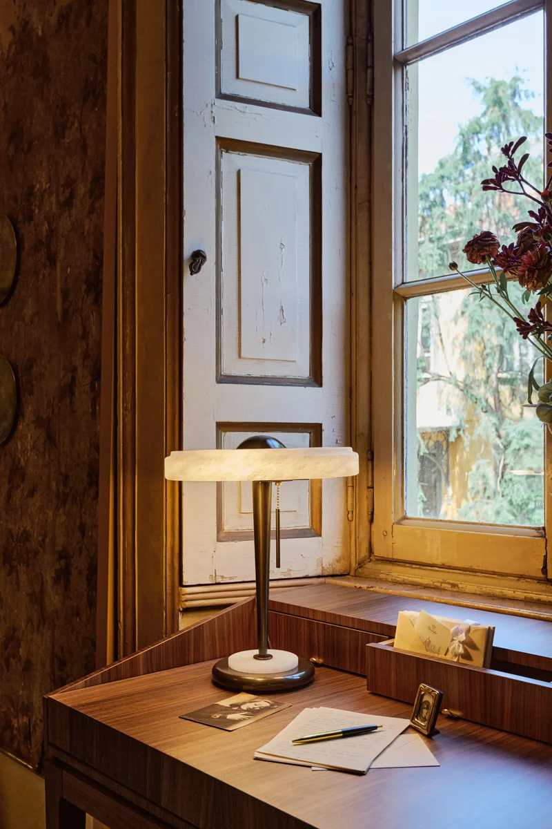 "BENNY" table Lamp in alabaster and bronze
