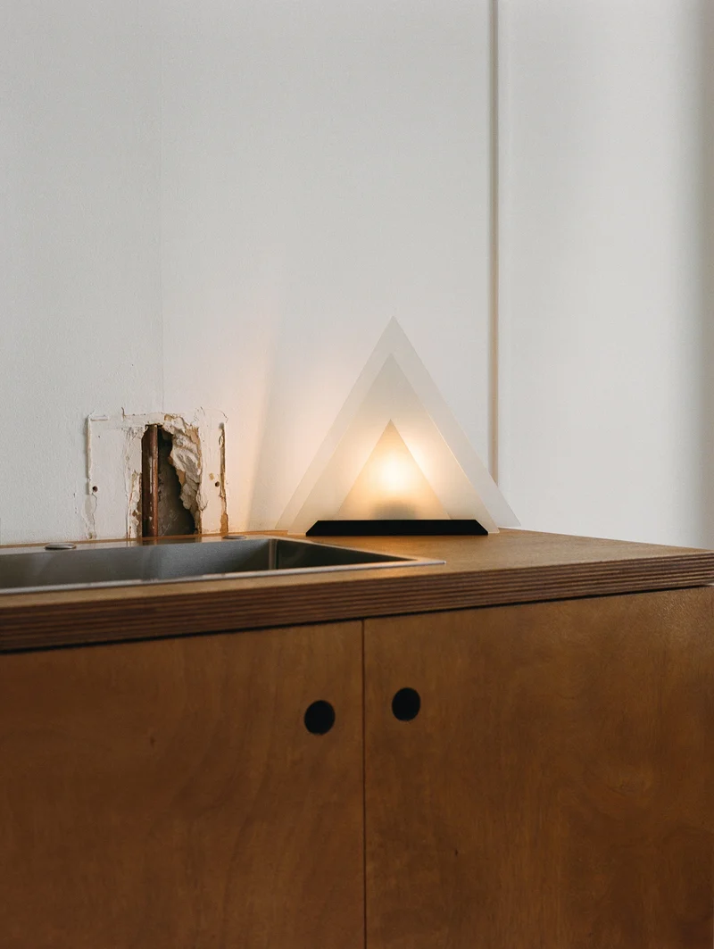 Vintage Glass Pyramid Postmodern Table Lamp C.1980, 1980s