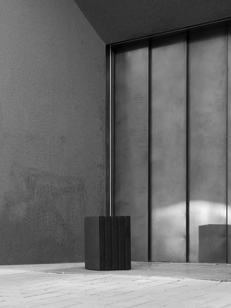 Scalae Side Table