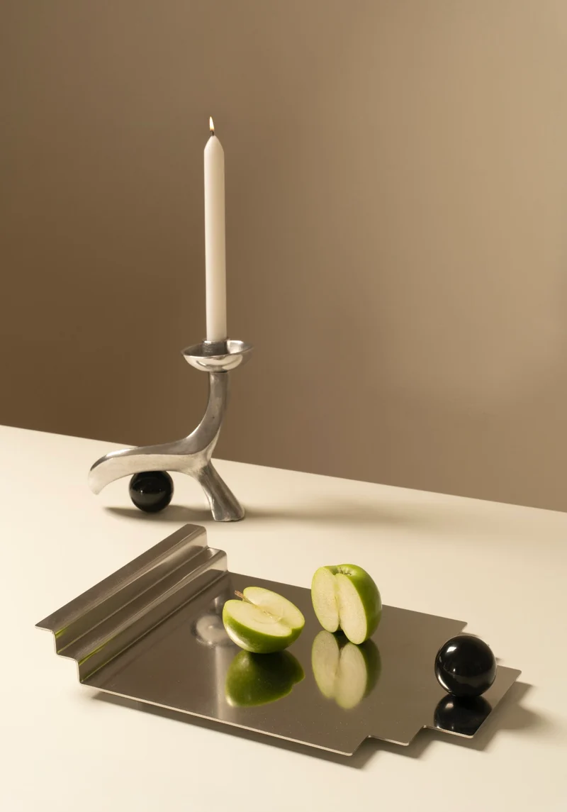 The Linea Candleholder
