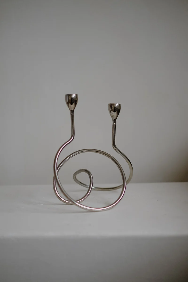 "Loop" Candle Holder