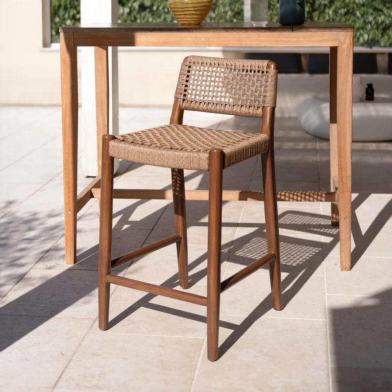 Chaise pour îlot central de jardin 65 cm Yaba en teck vernis et tissage synthétique