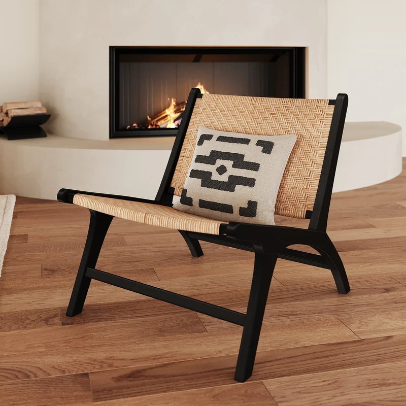 Fauteuil Kilka en bois de teck noir et tressage chevron en rotin