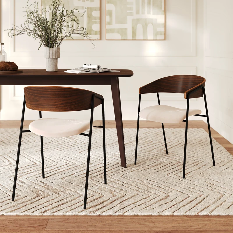 Lot de 2 chaises Esmée en velours blanc cassé et bois de noyer
