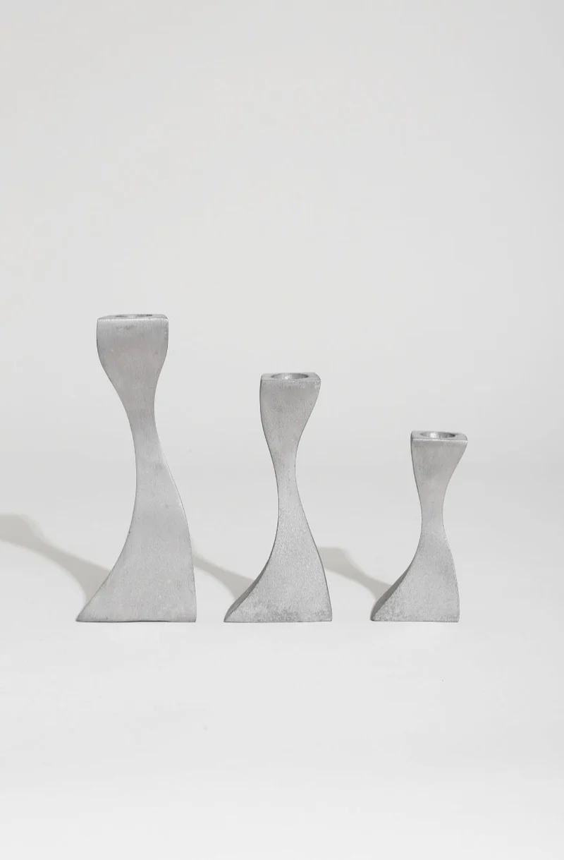 Wavy Candleholder Set