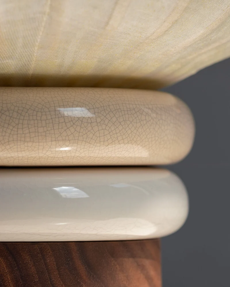 'Plum Charm' Table Lamp